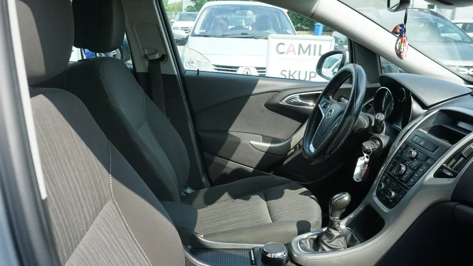 OPEL Astra -
