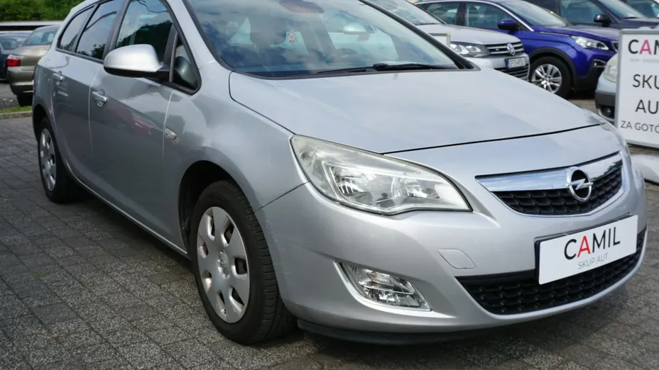 OPEL Astra -