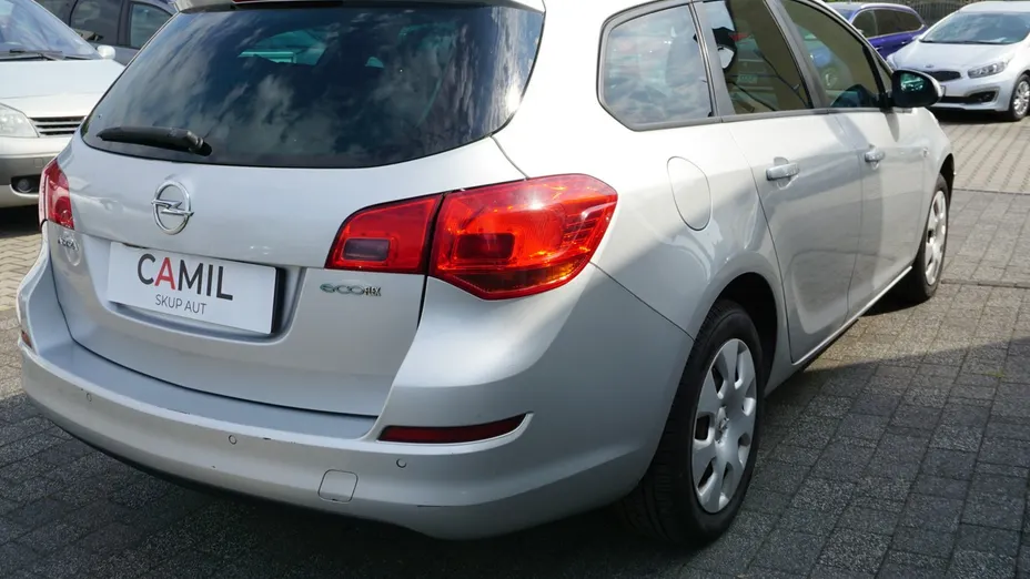OPEL Astra -