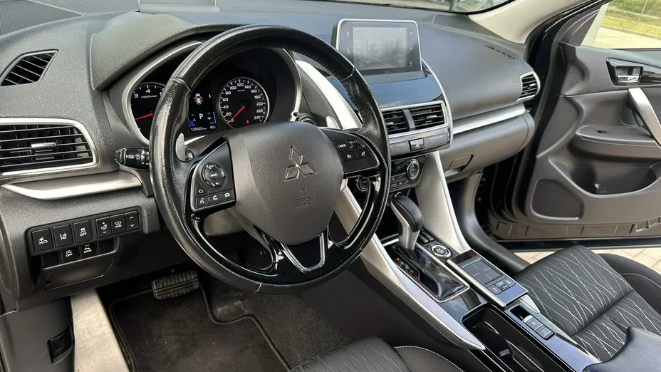 MITSUBISHI Eclipse Cross -