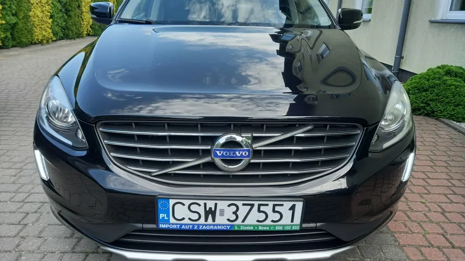 VOLVO XC60 -