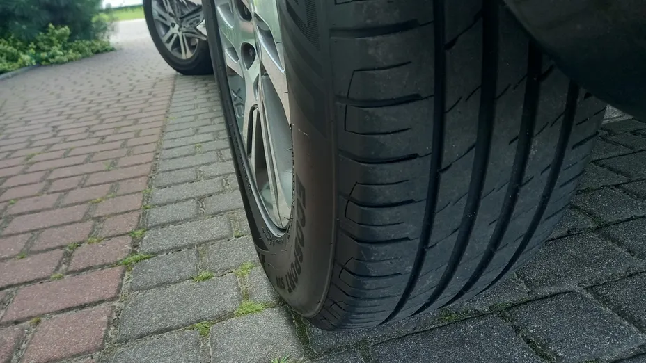 VOLVO XC60 -