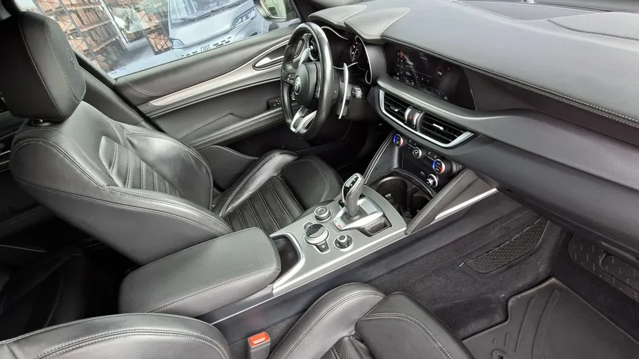ALFA ROMEO Stelvio -