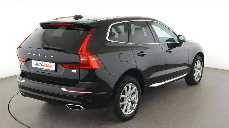 VOLVO XC60 -