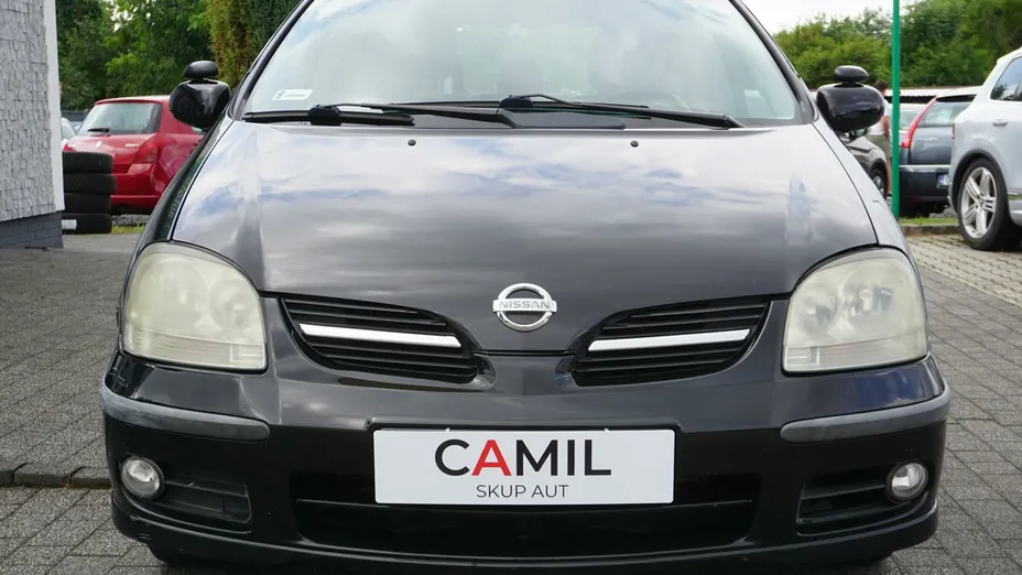 NISSAN Almera Tino -
