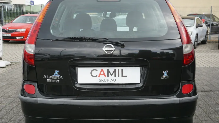 NISSAN Almera Tino -