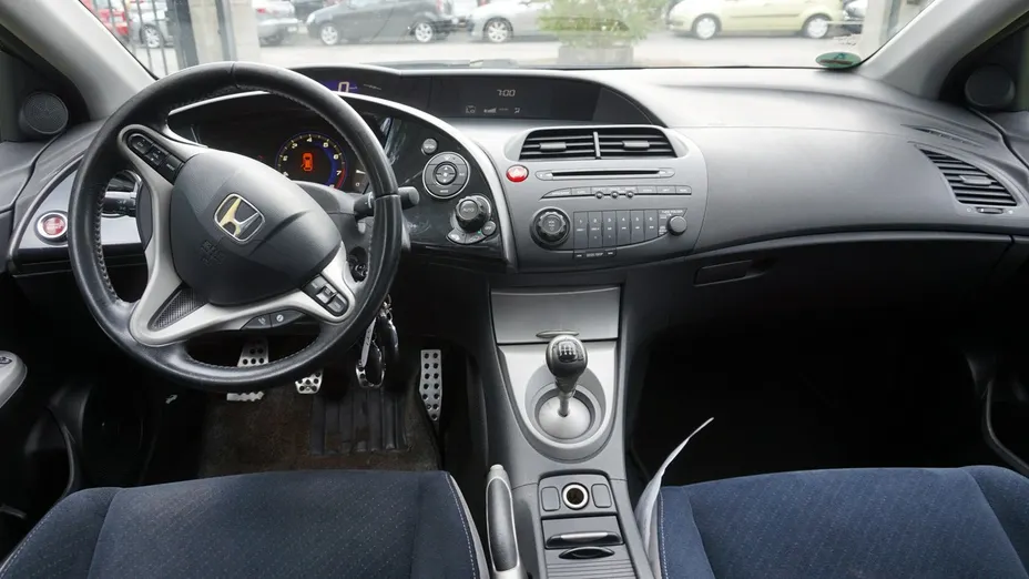 HONDA Civic -