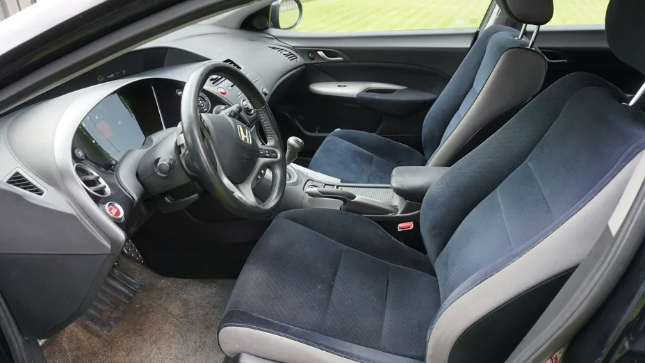 HONDA Civic -