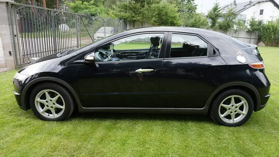 HONDA Civic -