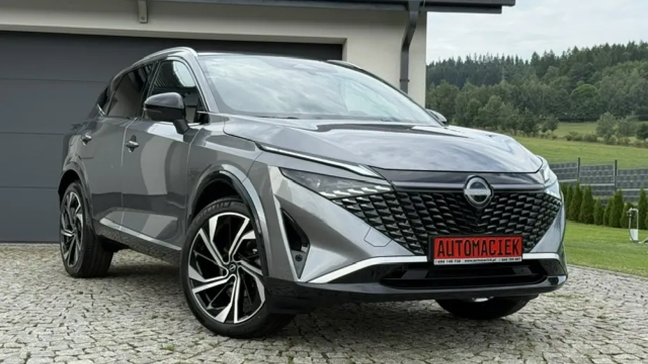NISSAN Qashqai -