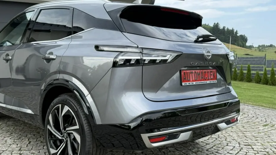 NISSAN Qashqai -
