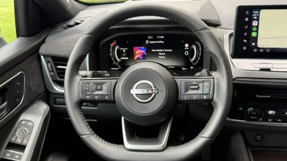 NISSAN Qashqai -