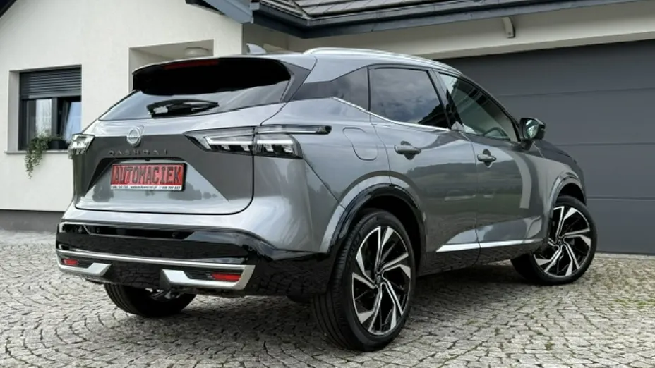 NISSAN Qashqai -