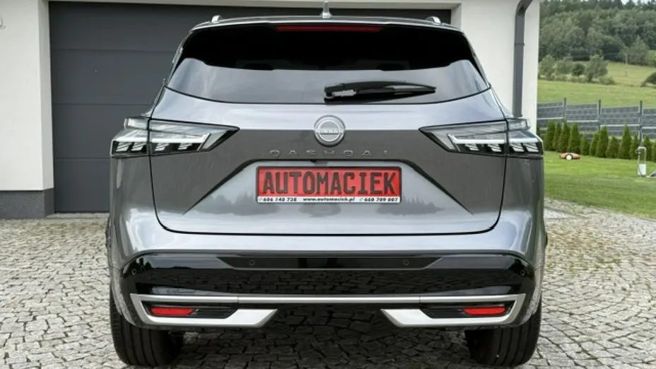 NISSAN Qashqai -