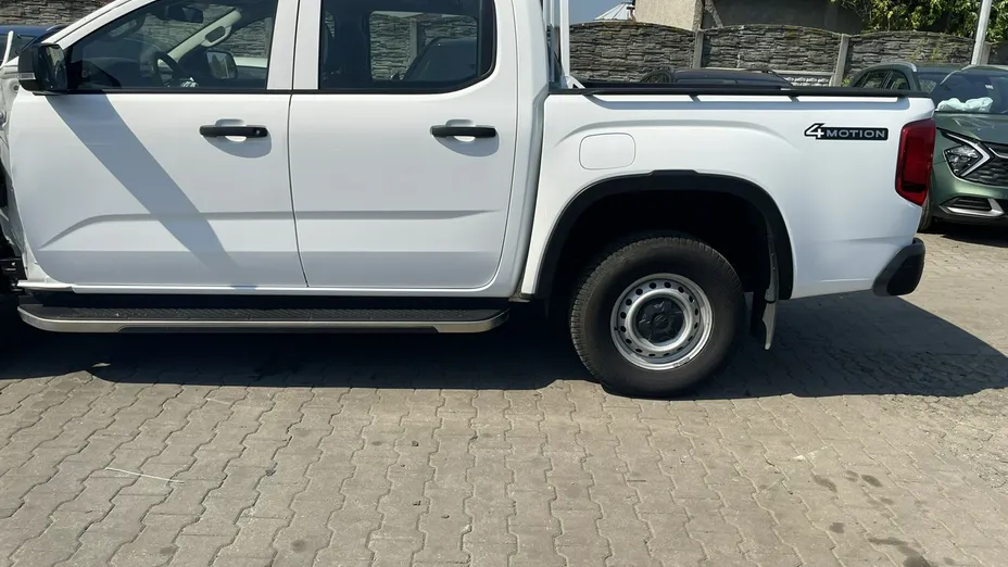 VOLKSWAGEN Amarok -
