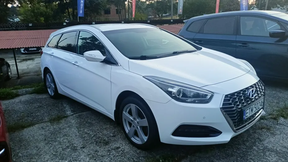 HYUNDAI i40 -