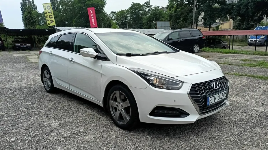 HYUNDAI i40 -