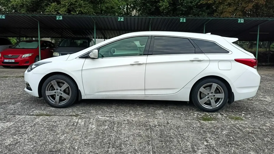 HYUNDAI i40 -
