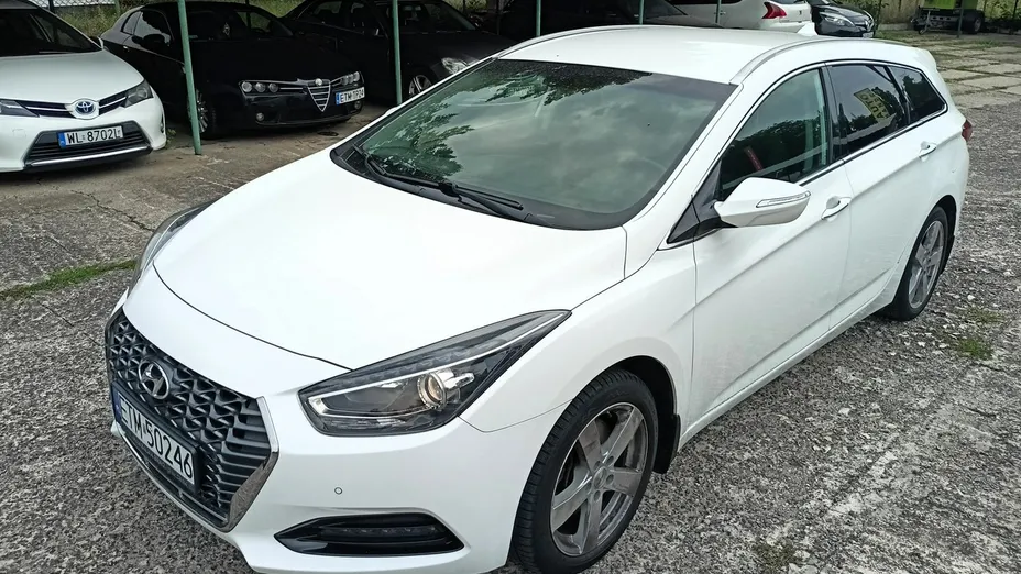 HYUNDAI i40 -