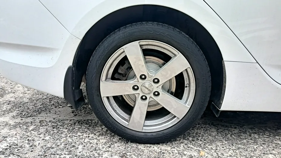 HYUNDAI i40 -