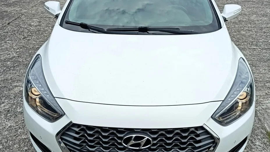 HYUNDAI i40 -