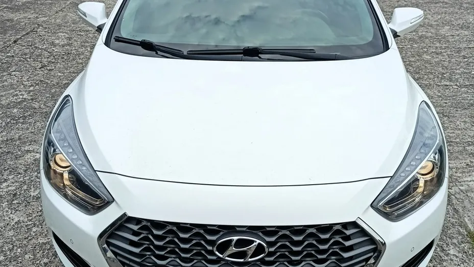 HYUNDAI i40 -