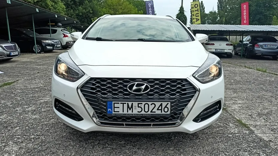 HYUNDAI i40 -