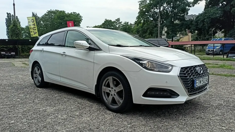 HYUNDAI i40 -