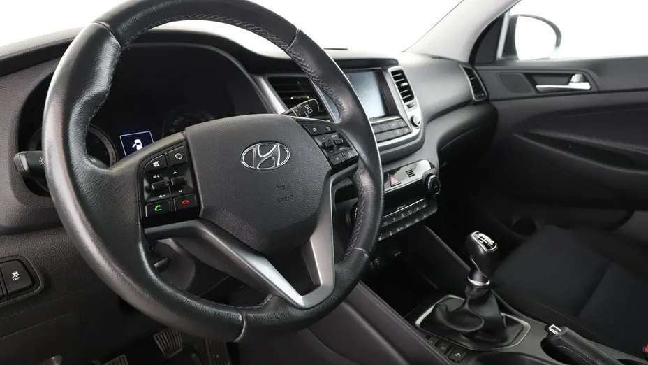 HYUNDAI Tucson -