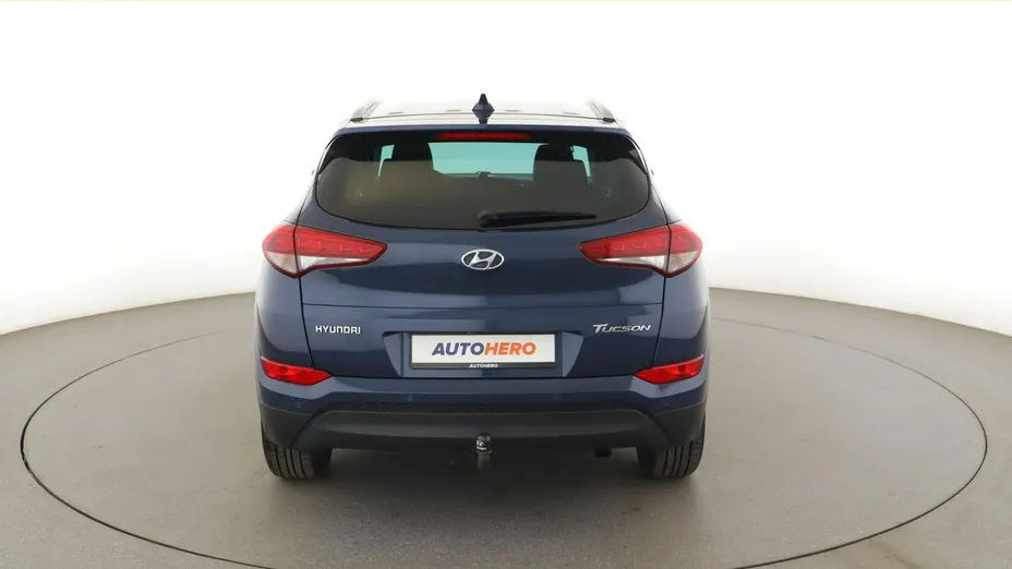 HYUNDAI Tucson -
