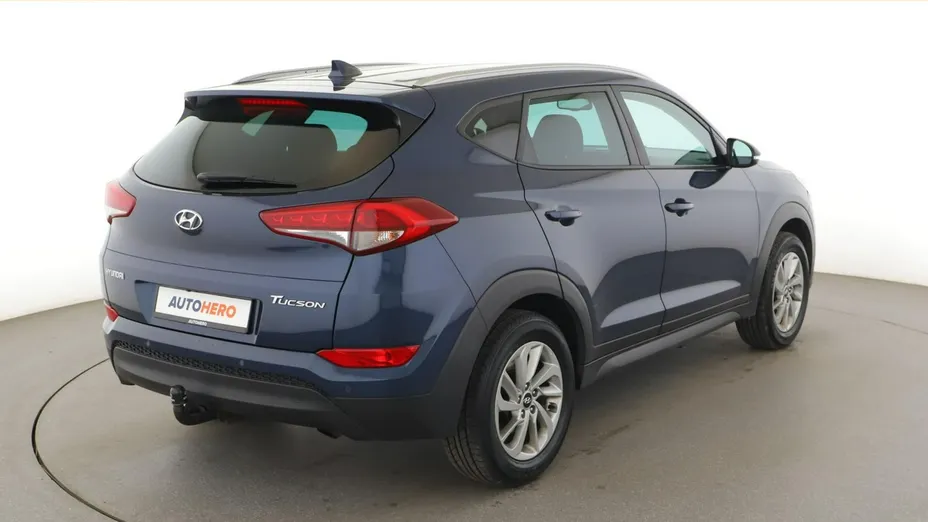 HYUNDAI Tucson -