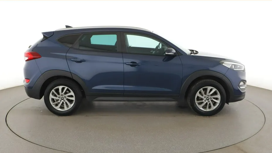 HYUNDAI Tucson -