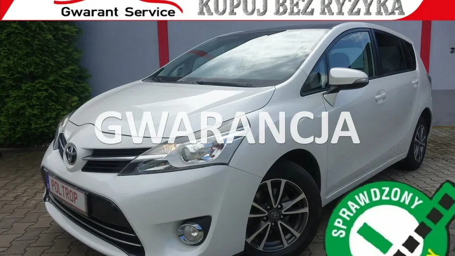 TOYOTA Verso -