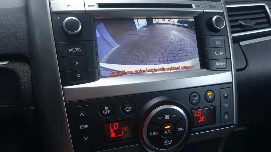 TOYOTA Verso -