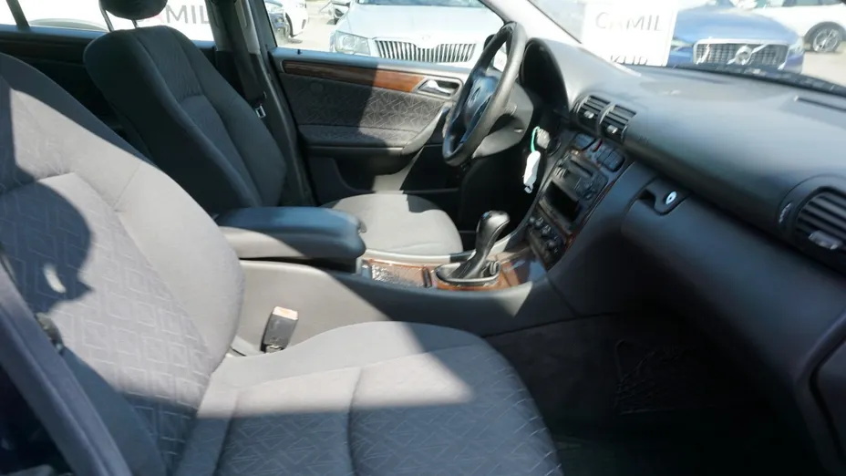 MERCEDES-BENZ C Klasa -