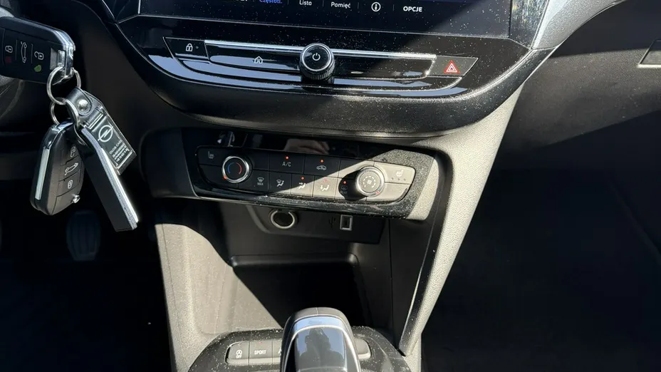 OPEL Corsa -