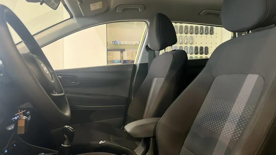 HYUNDAI i20 -