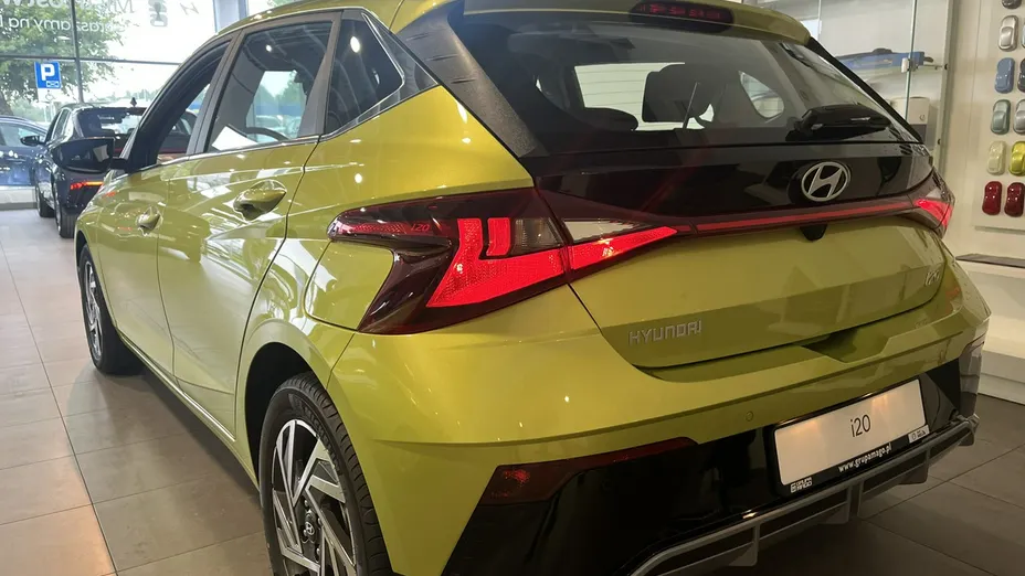 HYUNDAI i20 -