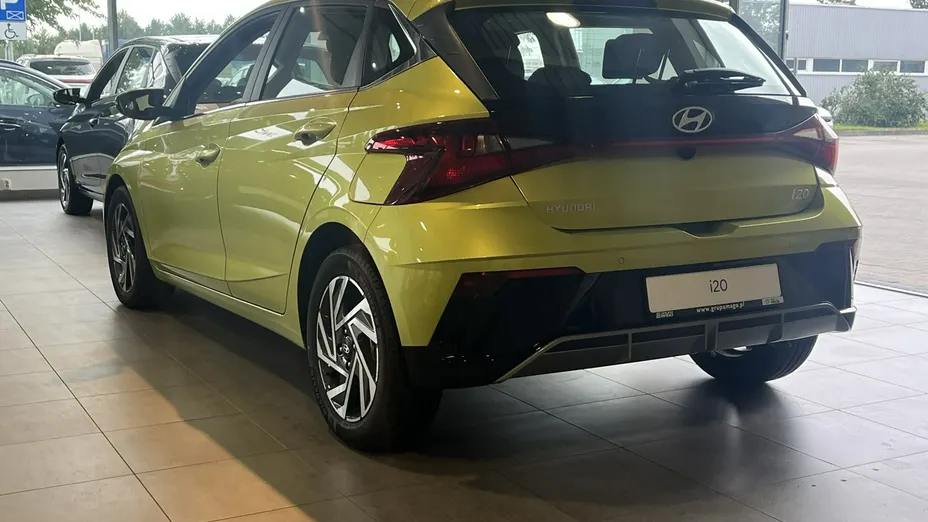 HYUNDAI i20 -