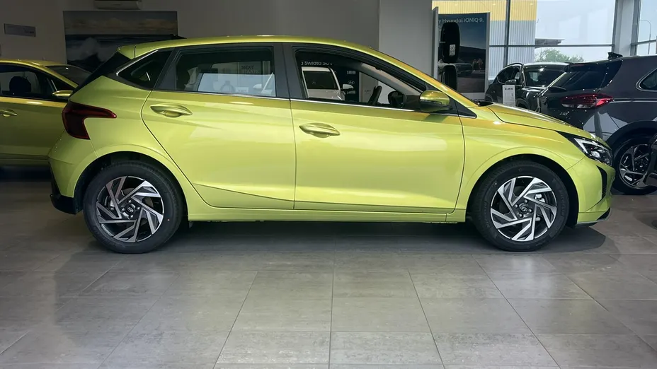 HYUNDAI i20 -