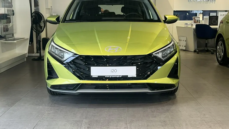 HYUNDAI i20 -