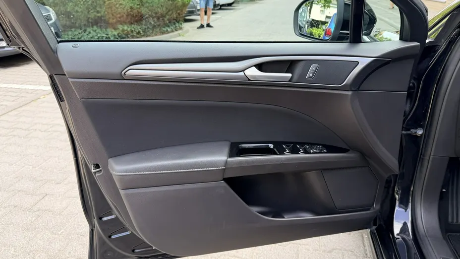 FORD Mondeo -