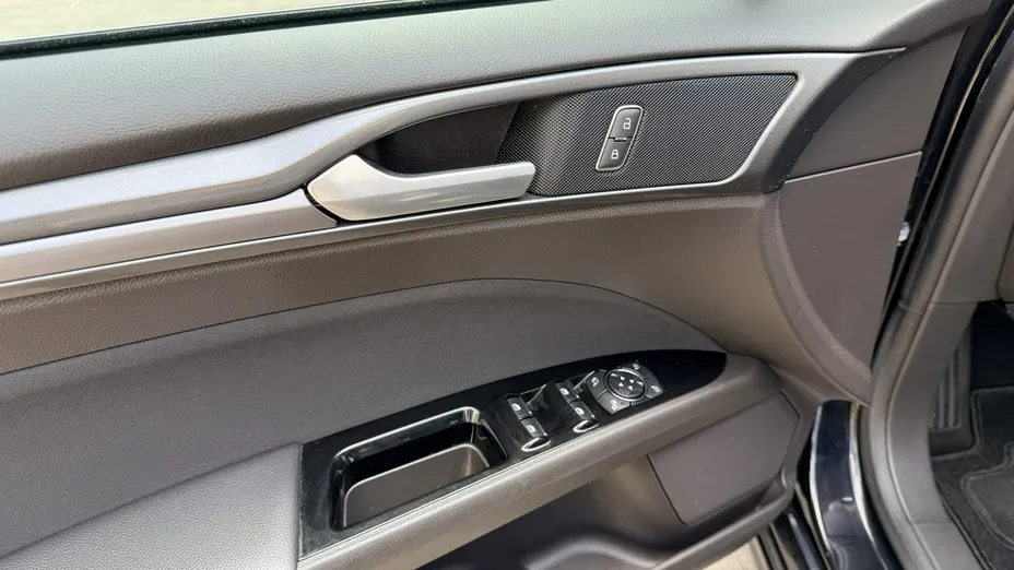 FORD Mondeo -