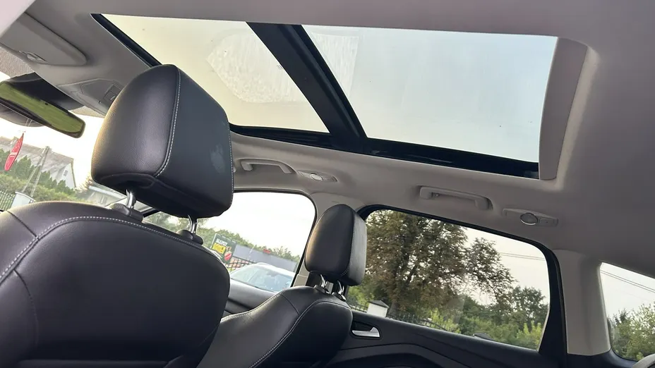 FORD Kuga -