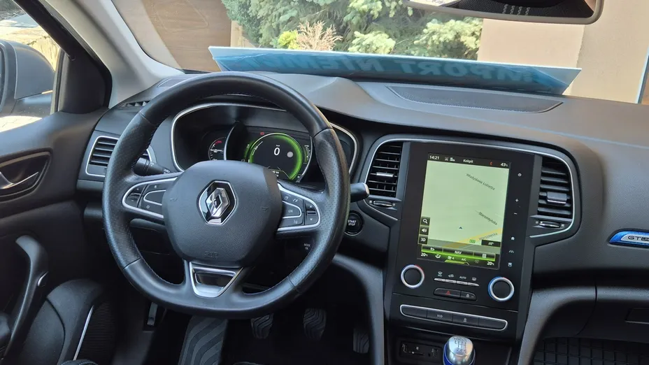 RENAULT Megane -