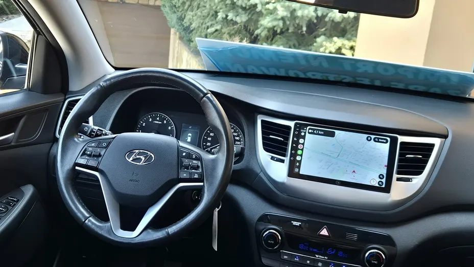 HYUNDAI Tucson -