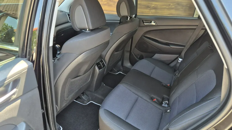 HYUNDAI Tucson -