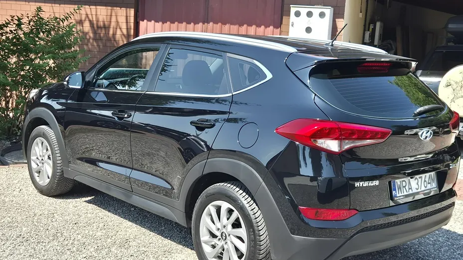 HYUNDAI Tucson -