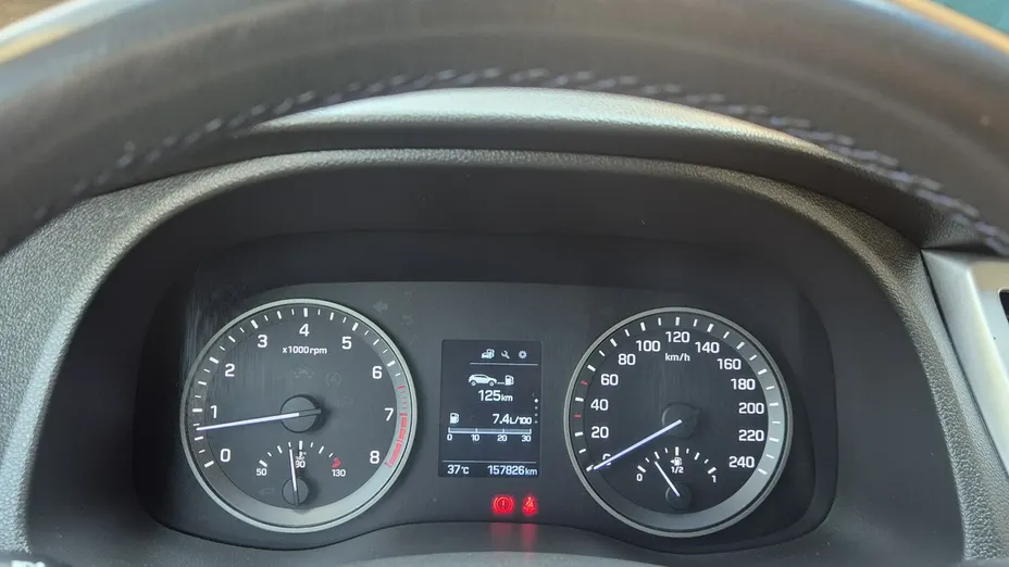 HYUNDAI Tucson -
