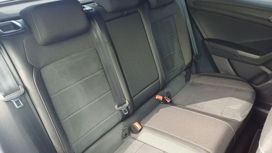 VOLKSWAGEN T-ROC -